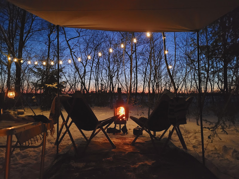 natuurkampeerterreinen van uit de tent sneew